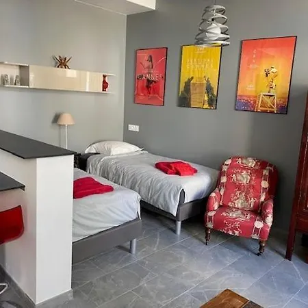 Cannes, Le Suquet Apartament *