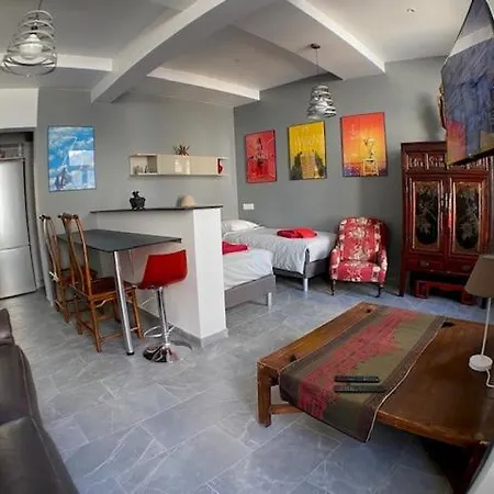 Cannes, Le Suquet Apartament